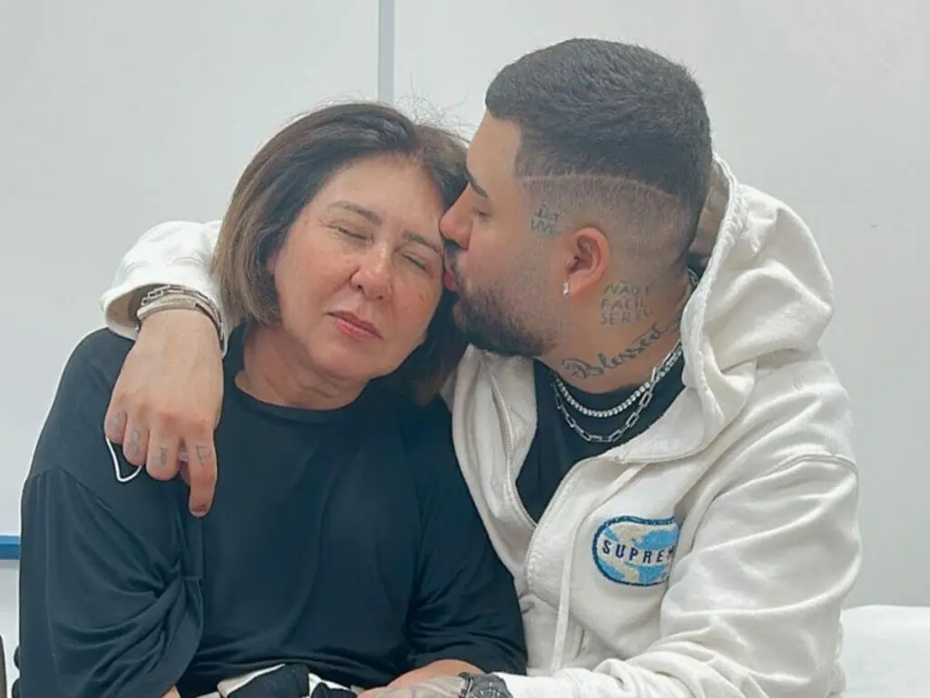 Kevinho com a mãe, Sueli Azevedo