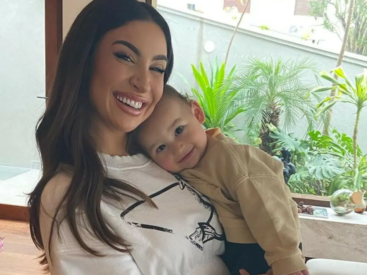 Bianca Andrade se derrete em declaração para o pequeno Cris: “Minha alegria”