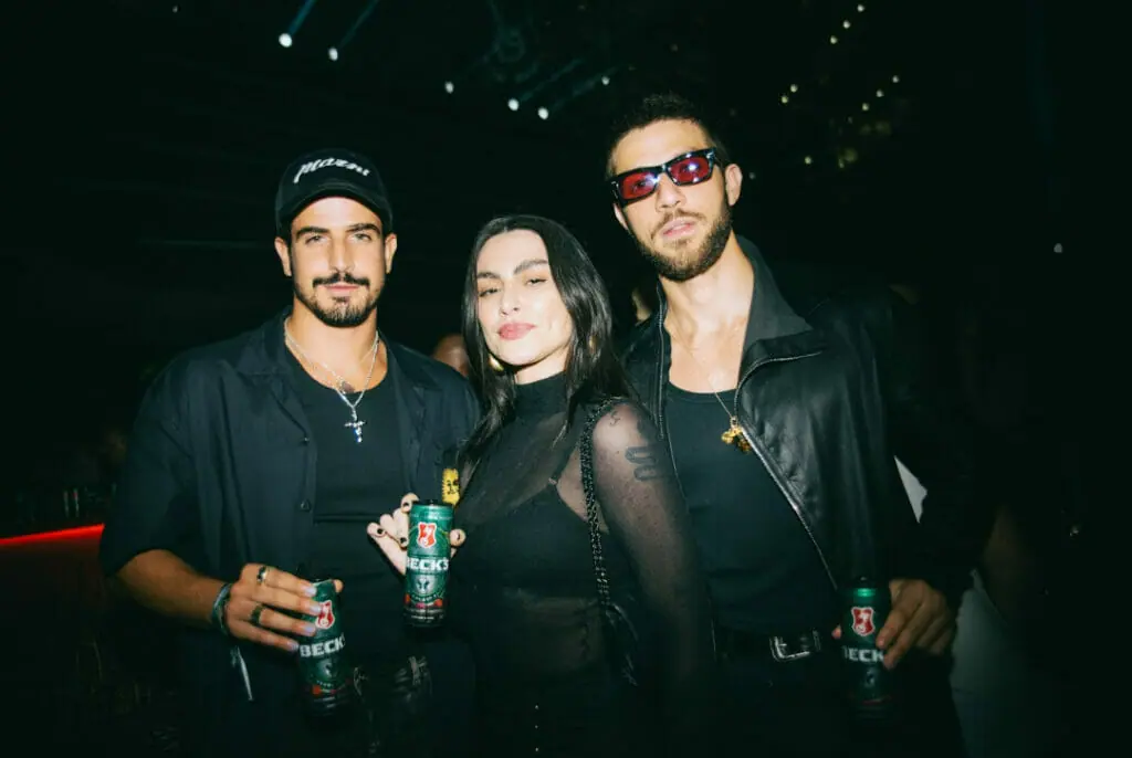 Enzo Celulari, Cléo Pires e Chay Suede em evento