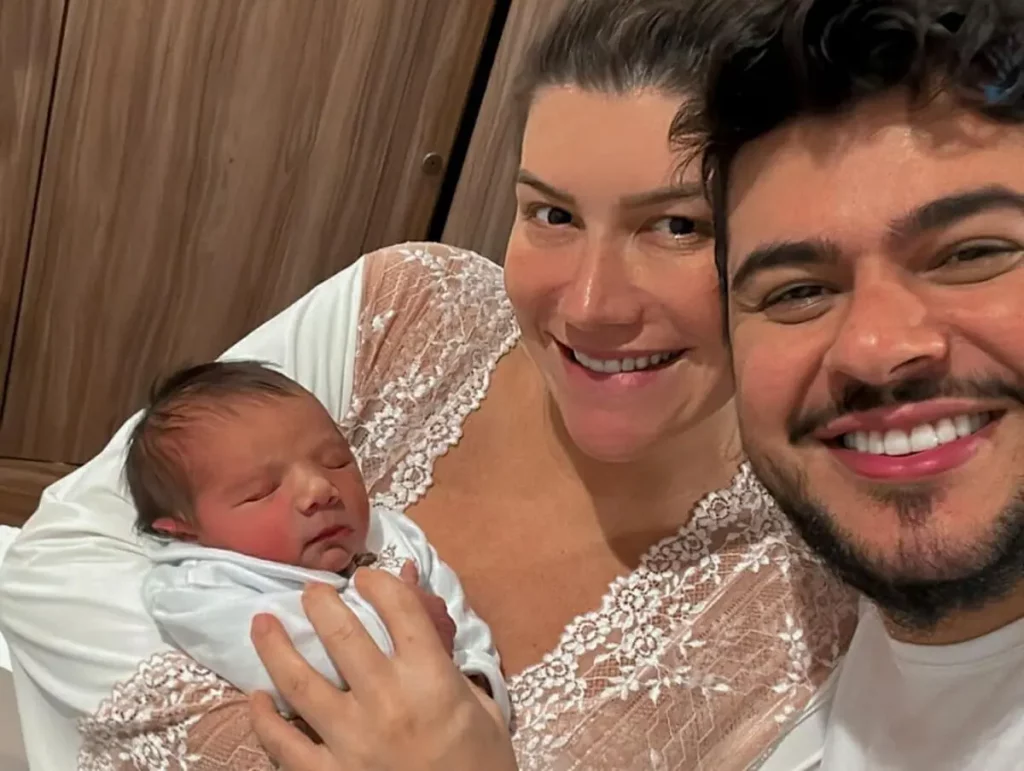 Cristiano, paula e o filho