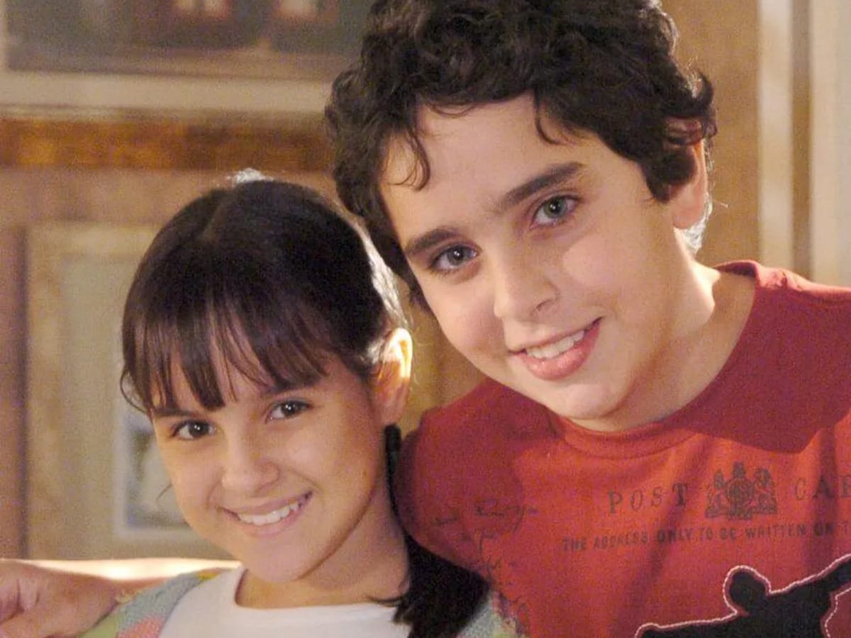 Thavyne Ferrari e Dudu Cury em Paraíso Tropical, 2007