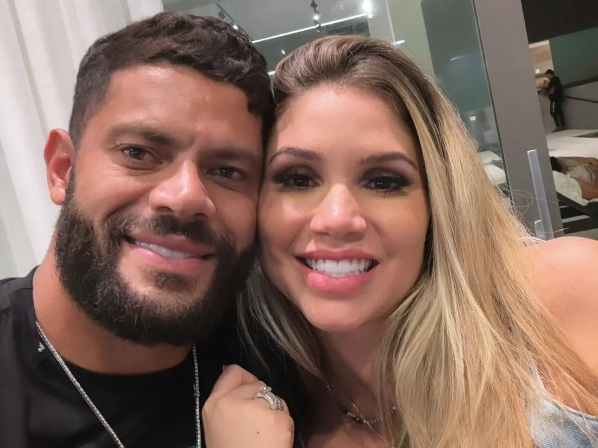 Hulk Paraíba e Camila Ângelo