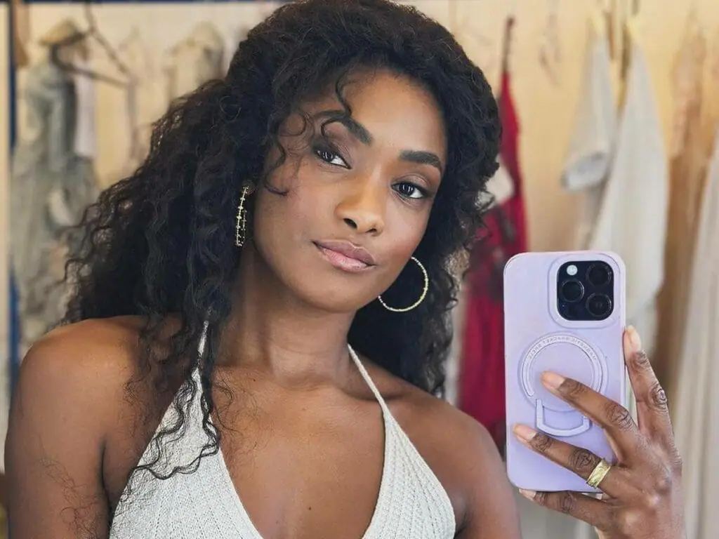 Erika Januza revela crise durante gravação de novela da HBO Max: “Mexeu muito comigo”