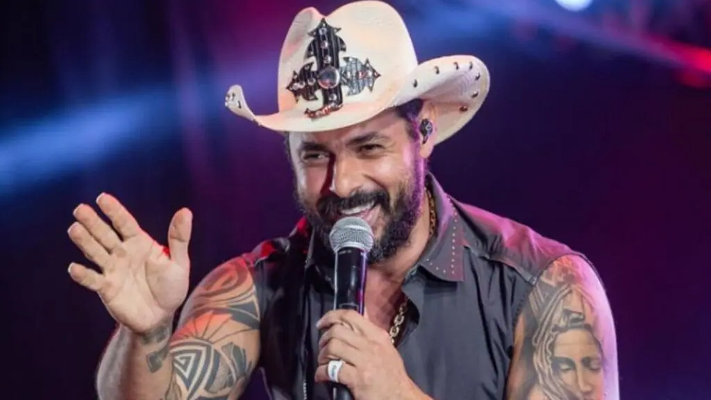 Cantor João Carreiro, ícone do sertanejo, morre aos 41 anos