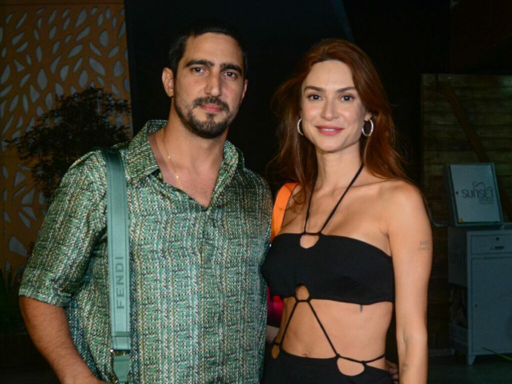 Renato Góes diz como foi descobrir que faria a mesma novela que sua esposa, Thaila Ayala