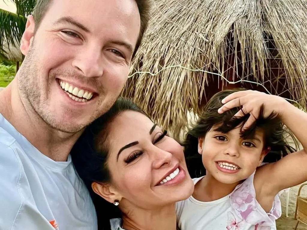 Thiago Nigro, Maíra Cardi e Sophia