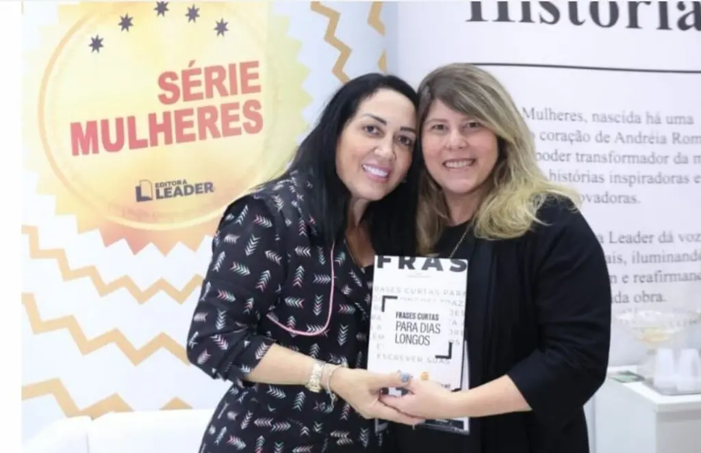 Vanessa Goulart marca presença na 27ª Bienal de São Paulo com seu livro “Frases Curtas para Dias Longos”