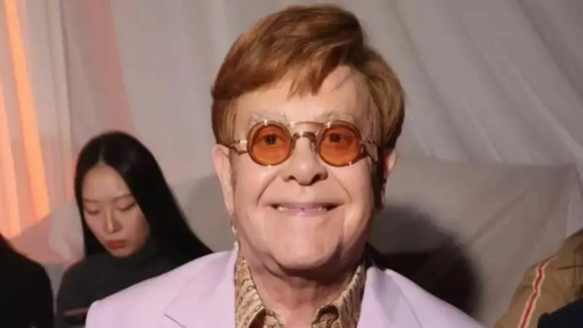 Elton John revela perda de visão e impacto na carreira musical