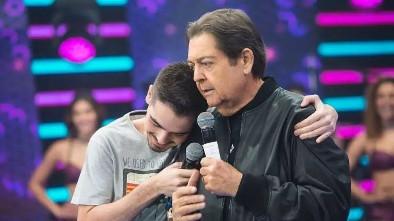 Filho de Faustão atualiza estado de saúde do pai após transplantes