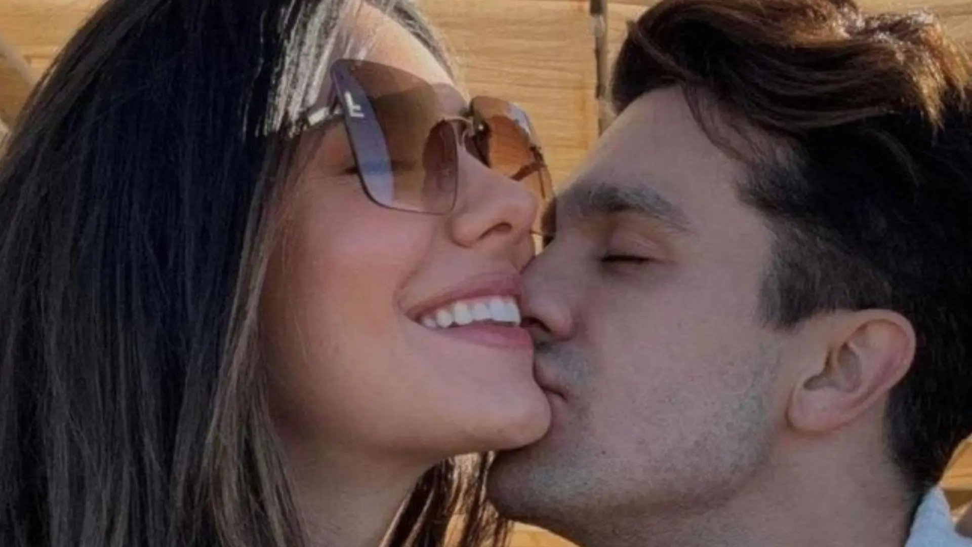 Oficialmente casados! Luan Santana e Jade Magalhães se unem em cerimônia intimista