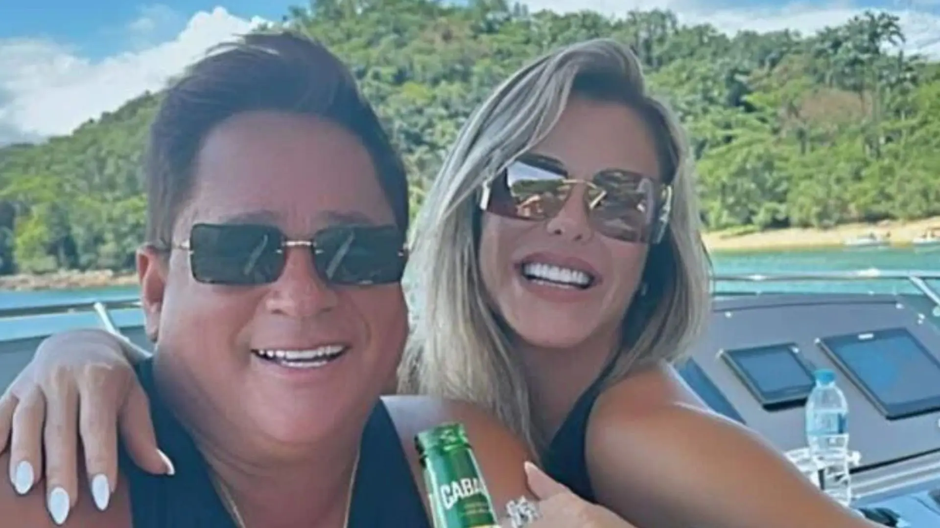 Poliana Rocha exibe foto rara com Leonardo no início da relação; veja