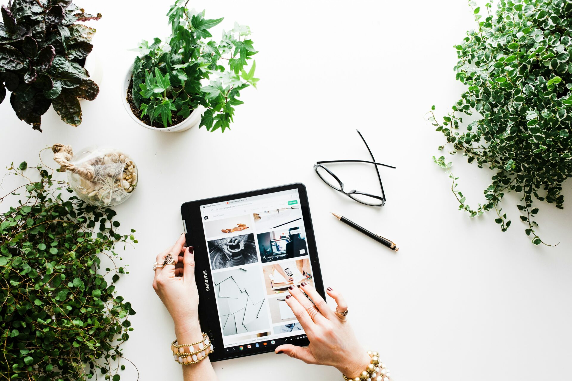 Entenda como as celebridades usam o marketing digital para manter a relevância na web