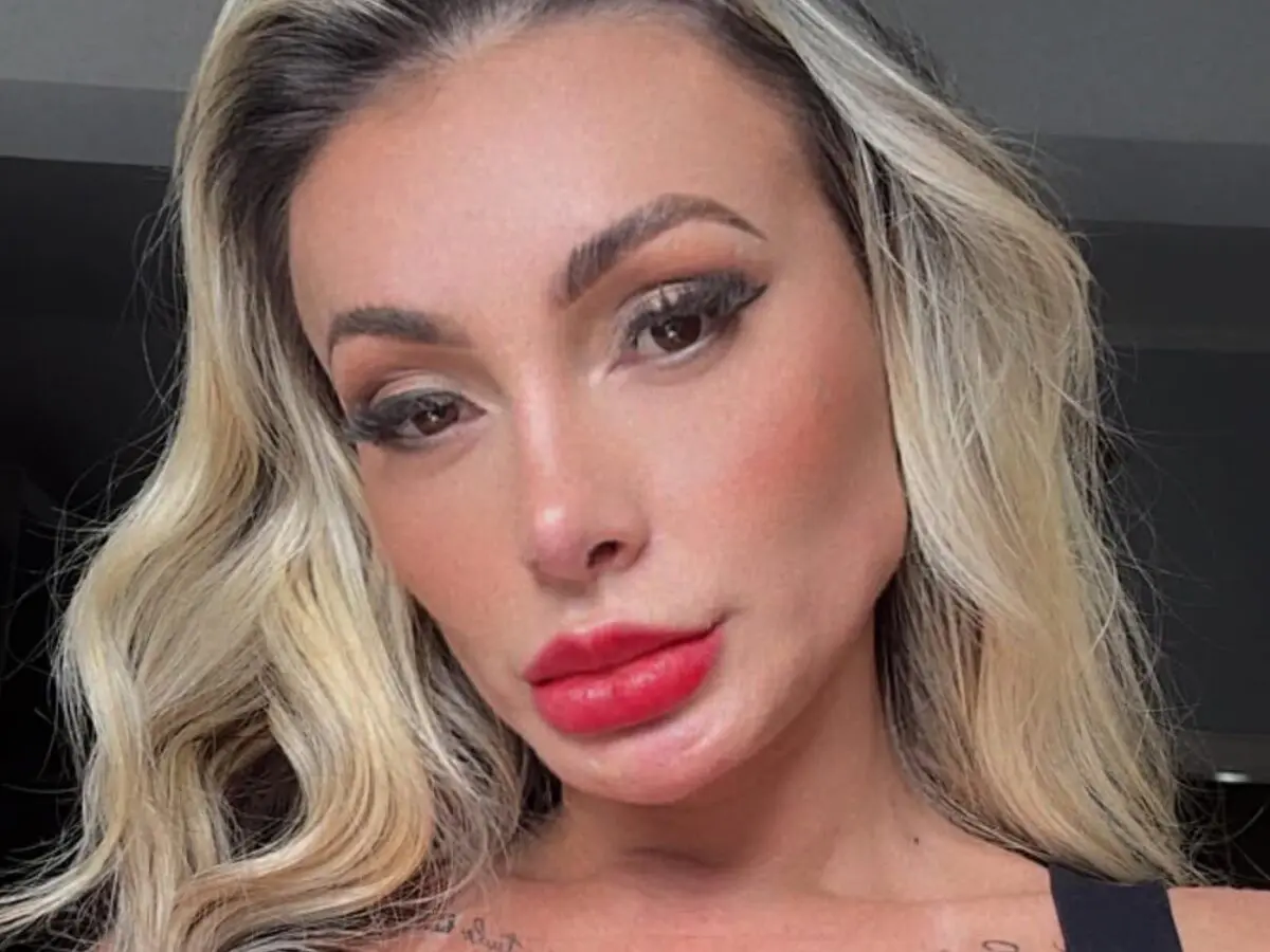 Internauta faz ‘thread’ com livro de Andressa Urach e expõe absurdos