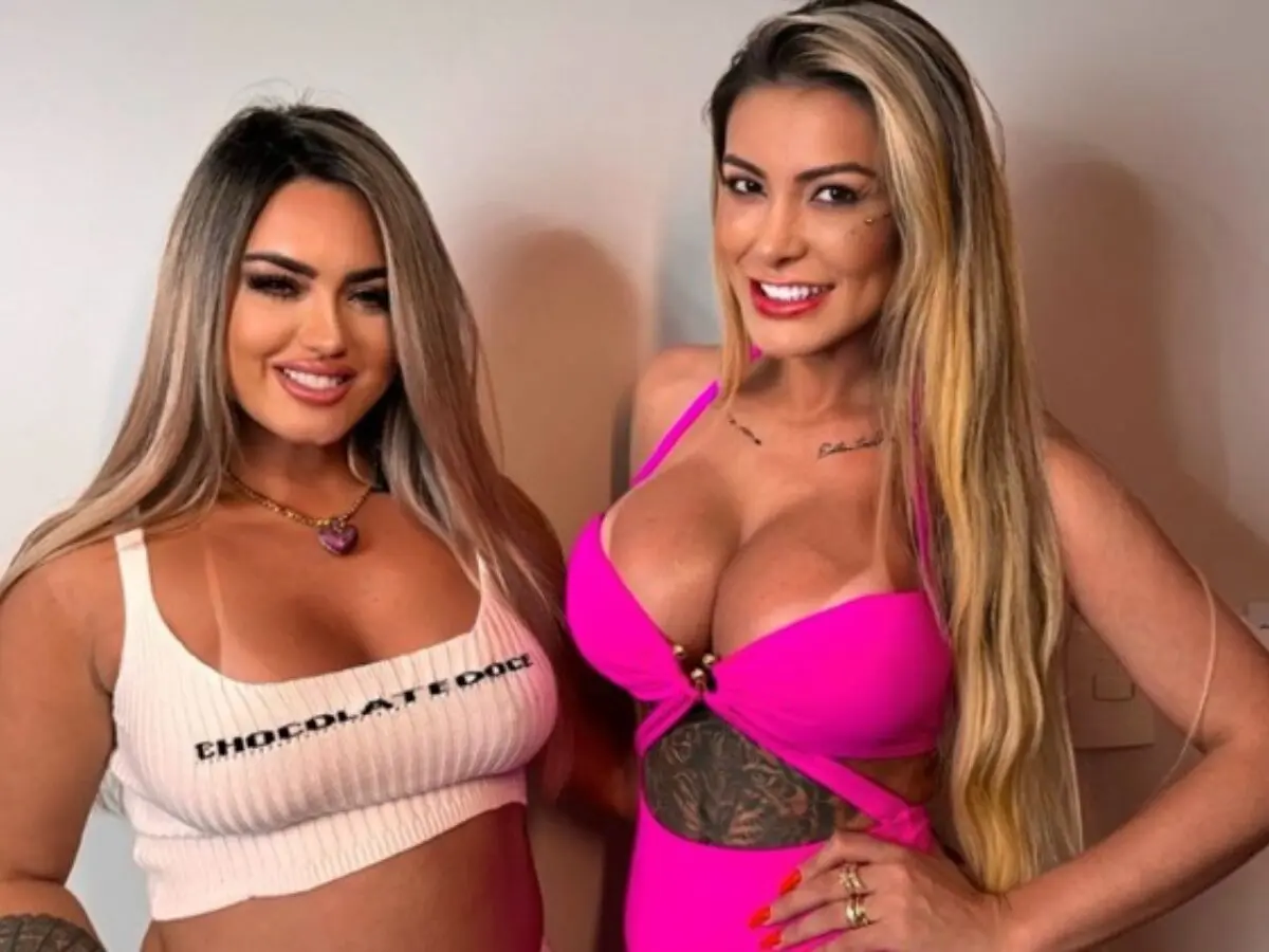 Andressa Urach grava conteúdo adulto com mulher grávida