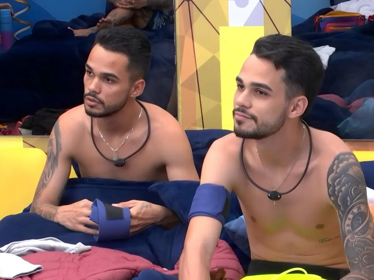 João Gabriel protagoniza nude no BBB 25 e internautas comparam tamanho com o de seu irmão gêmeo, João Pedro: “É maior”