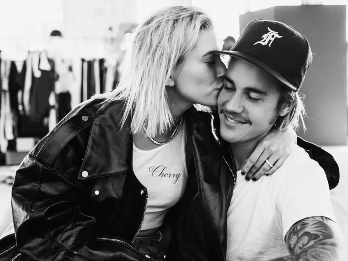 Justin Bieber para de seguir a esposa, Hailey Bieber. Verdade é revelada