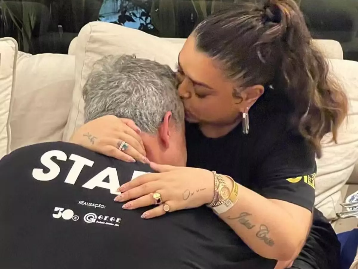 Ex de Preta Gil e cantora trocam declarações de amor na internet