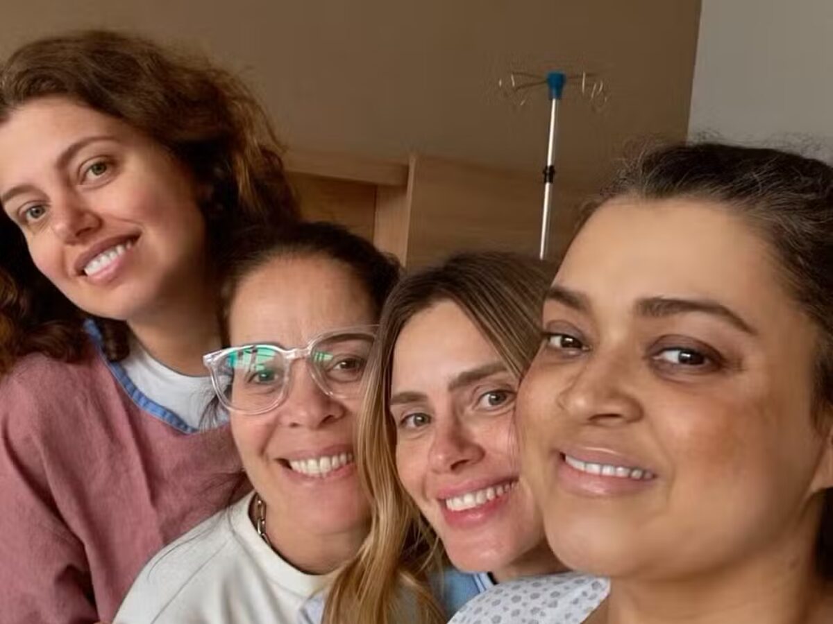 Preta Gil volta a ser internada para fazer exames em hospital de São Paulo
