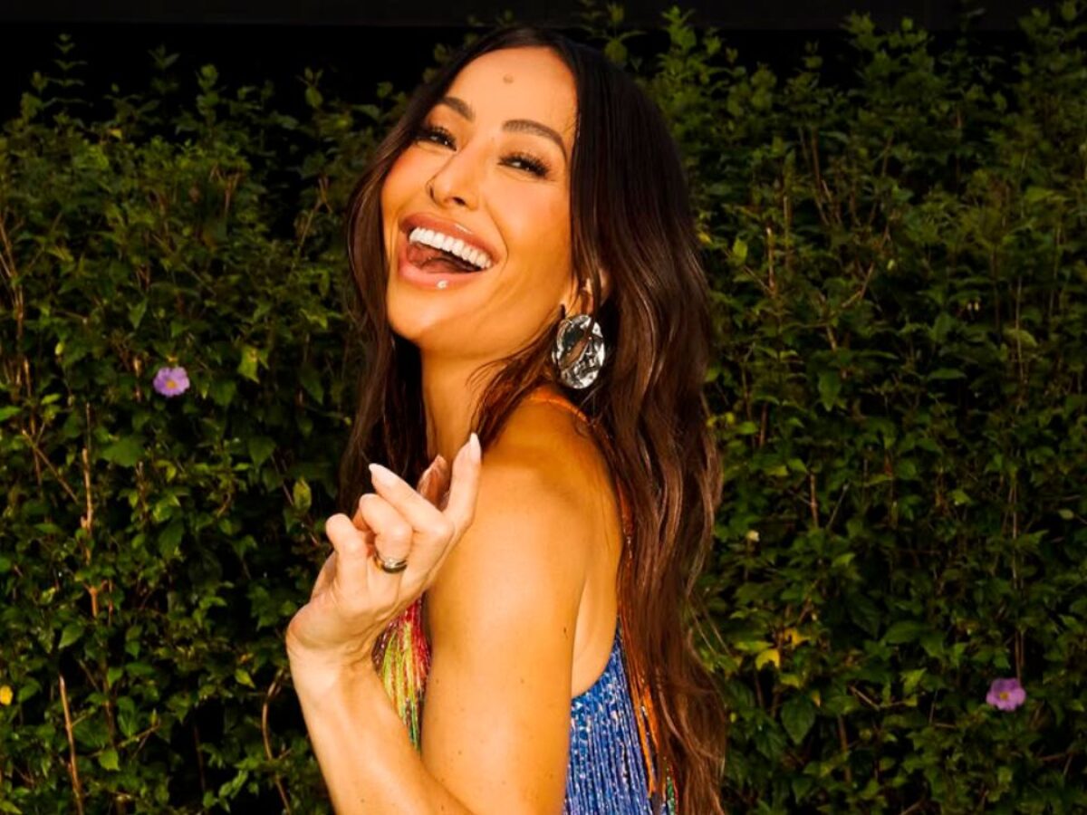 Sabrina Sato relembra momento constrangedor ao ficar pelada no Japão