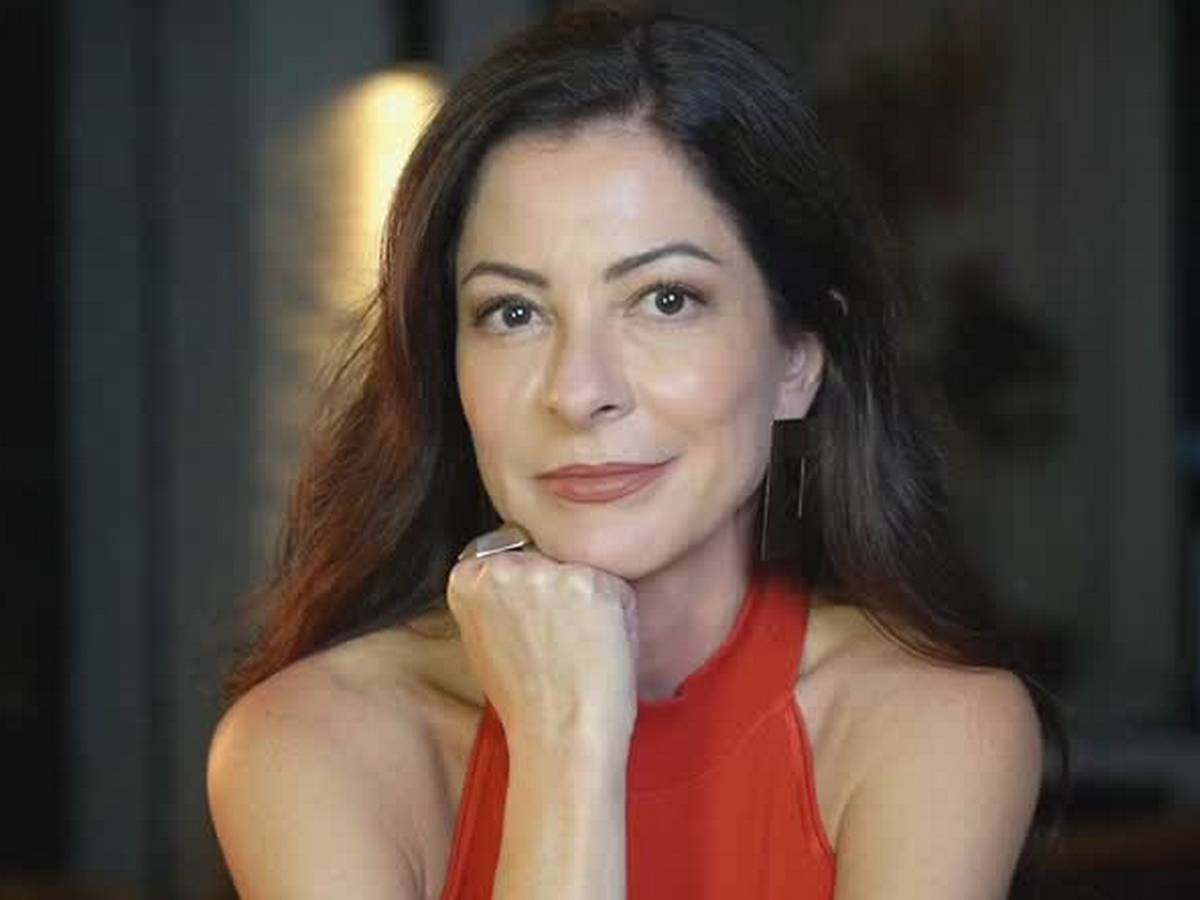 Ana Paula Padrão