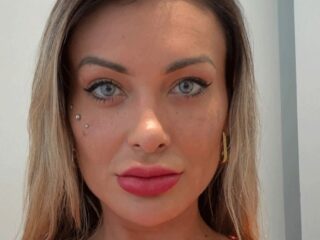 Andressa Urach quer fazer filme sobre sua vida, e diz que atriz da Globo deveria interpretá-la